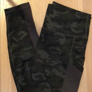 Fabletics powerhold camo pocket leggings size M